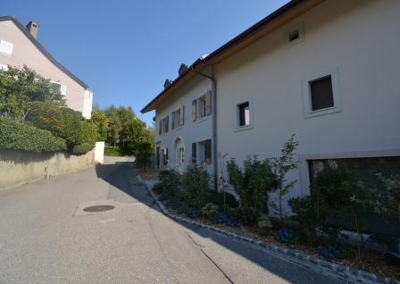 A la campagne, spacieux 3½ pièces avec armoire dans chaque pièce