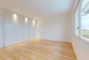 Exceptionnel ! Appartement 6 pièces avec vue imprenable sur le lac
