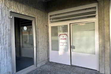 Proche de Bussigny, local commercial à louer