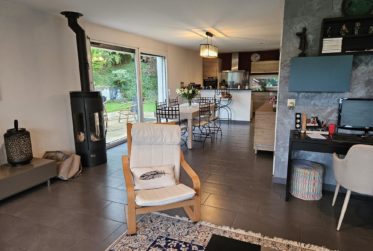 Penthaz, maison mitoyenne de 5 pièces - 155 m2 hab, vue campagne
