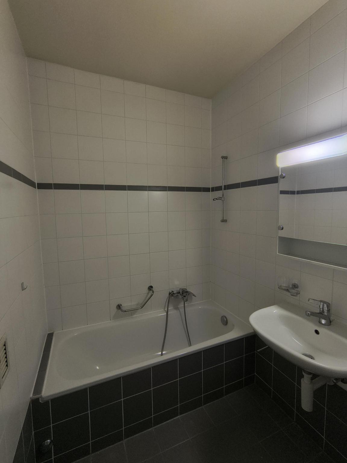 Appartement de 2½ pièces au 4ème étage proche de la gare