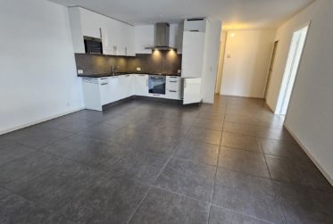 Magnifique duplex de 3,5 pces dans le village d'Etoy