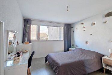 Spécial investisseur : 2 Pièces neuf en rez de chaussée (Loué)