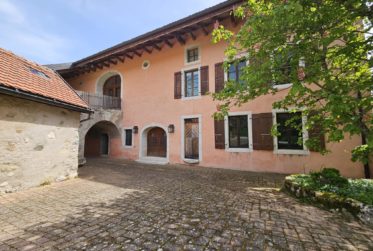 MAGNIFIQUE DEMEURE RÉNOVÉE DU XIXÈME SIÈCLE