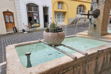 Coup de coeur - Maison villageoise très bien située (à rénover)