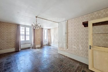 Coup de coeur - Maison villageoise très bien située (à rénover)