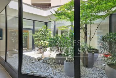 Surplombant le lac : 1.5 pièce avec mezzanine et balcon