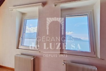 Balcon sur le lac : 2 pièces avec vue sur château de Chillon