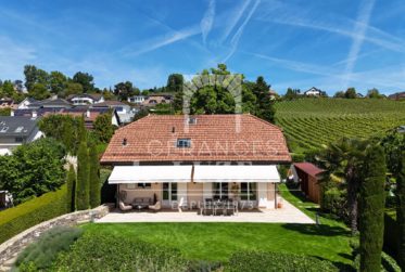 Exclusif : Villa individuelle familiale de 6.5 pièces avec piscine