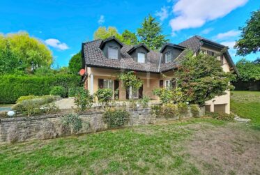 EN EXCLUSIVITE - Spacieuse villa individuelle familiale de 6 pièces
