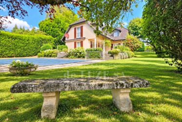 EN EXCLUSIVITE - Spacieuse villa individuelle familiale de 6 pièces