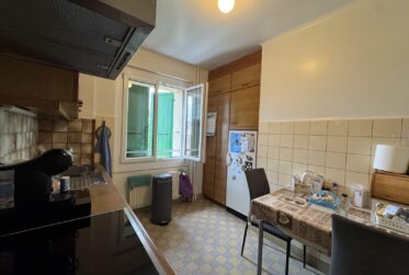 Appartement de 4 pièces et poste de conciergerie