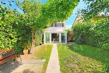 EN EXCLUSIVITÉ – VILLA FAMILIALE DE 6 PIÈCES AVEC JARDIN PRIVATIF
