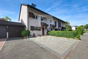 EN EXCLUSIVITÉ – VILLA FAMILIALE DE 6 PIÈCES AVEC JARDIN PRIVATIF